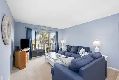 Image de La Siesta #202. Located directly across from Siesta Key Beach.