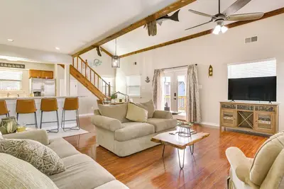 Image de Bayou Bliss: Barataria Waterfront Getaway w/ Dock!
