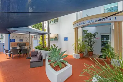 Image de Surfers Beach Resort One