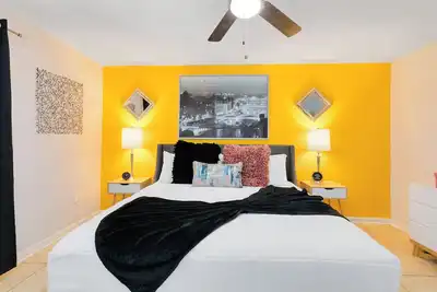 Image de Waveside~ Walk to the beach, Pool, Bbq, Games, Gym
