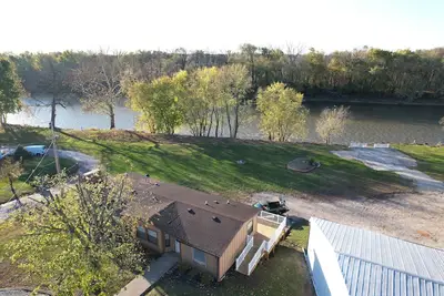 Image de Fort Harrison River Front Property