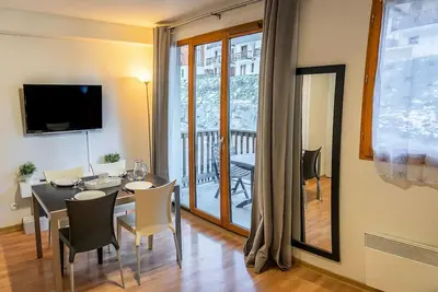 Image de Ruhige Wohnung am Fuße der Pisten