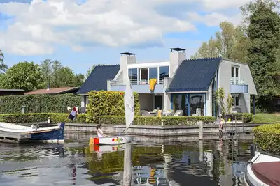 Image de Loosdrecht Rien van den Broeke Village
