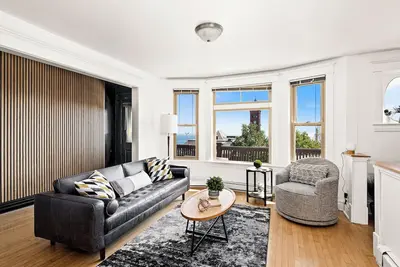Image de Fika Condo | Downtown Retreat | Near Canal Park