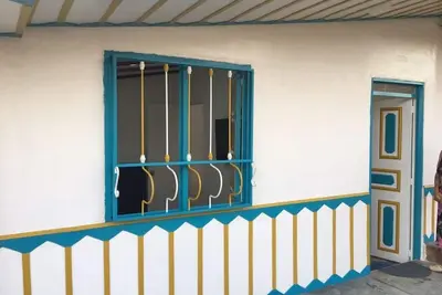 Image de 110 Sf Tiny studio 7min walk from Town square and 25min drive to Cocora Valley
