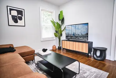 Image de New Home - Close to Beach & Yale