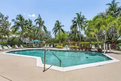 Image de Bonita Beach, Gated, Pools. Hot tubs. tennis court, Gym. Beaches minutes away