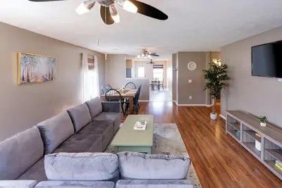 Image de Work from Home oasis - Pet friendly!