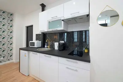 Image de Charming Parisian Loft Design, comfort & Central location
