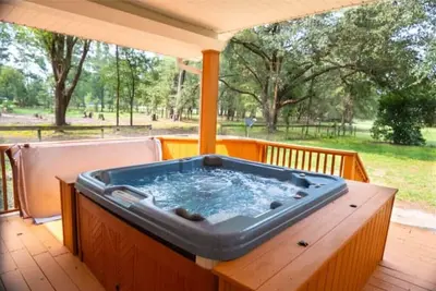 Image de Ginnie Springs Hidden Scuba Oasis Retreat! Only 1 minute from Ginnie Springs