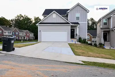 Image de Newly built home 7-10 min from Atlanta  Airport, convenience&comfort in mind