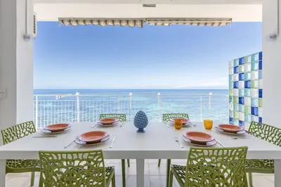 Image de Appartement 'Meraviglia Del Kafara' avec vue sur mer, Wi-Fi et climatisation