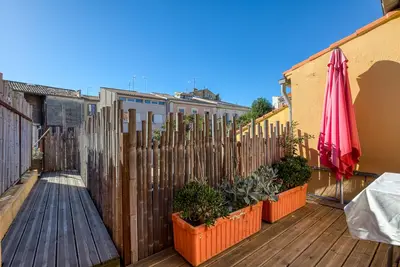 Image de Appartement de vacances 'Terrasse Ensoleille Au Centre Ville' avec Terrasse & Wi-Fi
