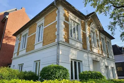 Image de Living in the Mayor‘s Mansion