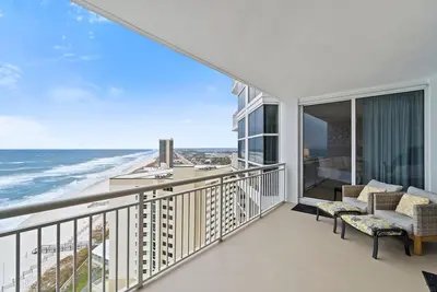 Image de Palacio 1403: Luxury Beachfront Condo w/ Amazing Views & Resort! Amenities