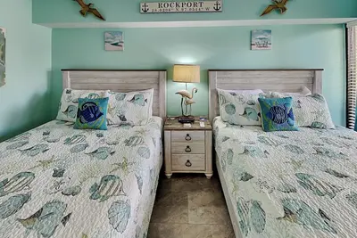 Image de Tide Pools | Fishing Pier, Pool + Hot Tub!