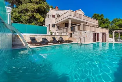 Image de Luxury villa Blue Bay Brac with private pool