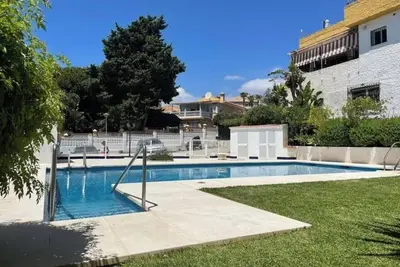 Image de Central apartment, Benalmadena, swimming pool, walking distance to the beach.