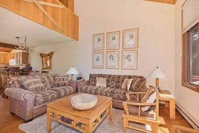 Image de Woodlands #26 Mammoth Vacation Condo 2 bd+Loft 2 Ba