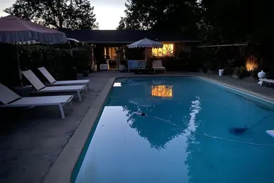 Image de Making your amazing vacation more amazing! Main house-swimming pool-hot tub-golf
