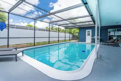 Image de 4br Getaway + Pool + Game Room, 18-mins to Ocean\n