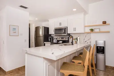 Image de Seaside Bungalow ~ B101 ~ 2 Bedroom Ground Floor