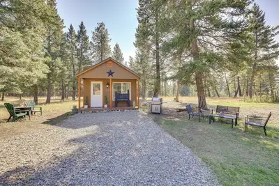 Image de Eureka Vacation Rental: Steps to Creek & Fishing!