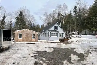 Image de Rangeley's Edge Cabin