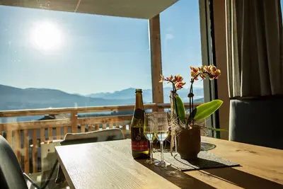 Image de Appartement de vacances \"Kieserhof Wald\" avec vue sur les montagnes, terrasse privée et Wi-Fi