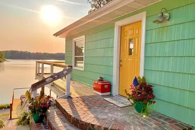 Image de UncleLarry's LakePlace, Hot Tub
