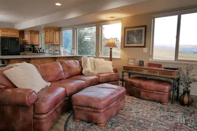 Image de Garden of Eden- Lg Kitchen- 2 Master Suites w Views | 3 Bed, 2. 5 Bath