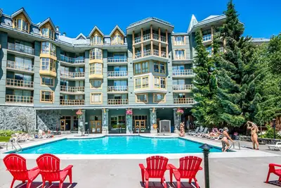 Image de Lovely 1br Condo - Full kitchen, Fireplace, Parking, Balcony, Panoramic views