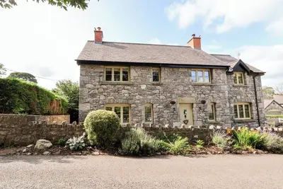Image de Garreg Wen, pet friendly, character holiday cottage in Caerwys