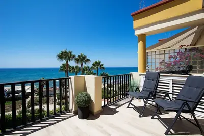 Magnifique penthouse en front de mer