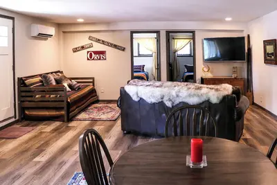 Image de Cozy apartment located on the North Platte River