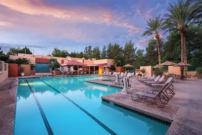 Image de 1 Bedroom Condo, Sleeps 4, Kitchenette, on Golf Course, Orange Tree Resort! !