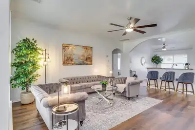 Image de Updated Oklahoma City Home ~ 11 Mi to Bricktown!