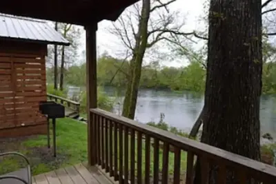 Image de Little Red River Front Cabin