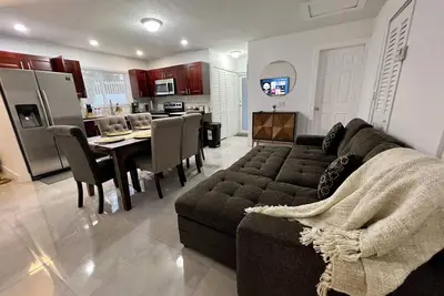 Image de Acogedora Casa con Excelente Ubicacion
