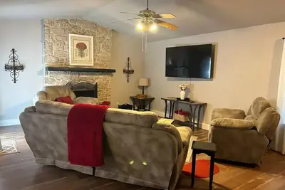 Image de Family & Pet Friendly Broken Arrow Getaway