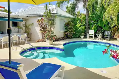 Image de Tropical Oasis with Pool close to beach - Beachcomber