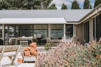 Image de Ardmoir Cottage - Stunning cottage with surround views of the Southern Highlands