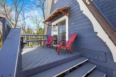 Image de Black Oak Trl family Cabin for 6 (4 min. to BlackOak Ampith)Trees views & privacy
