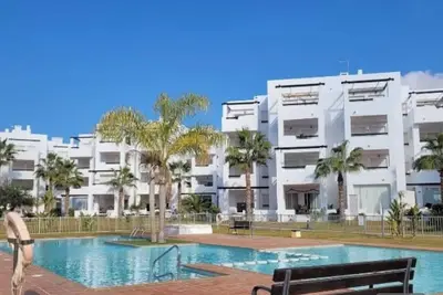 Image de Stylish 2-Bed Apartment overlooking the fairways
