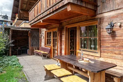 Image de Maison de vacances 'Trucks Hütte' avec vue sur les montagnes, terrasse privée et Wi-Fi