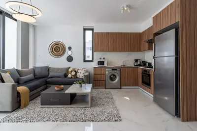 Image de Taupe’s 2-Bedroom Apartment in Larnaca