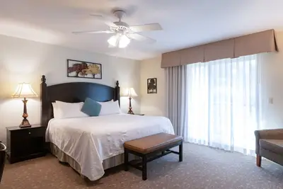 Image de Best Place to Unwind! Free Parking, Full Kitchen!