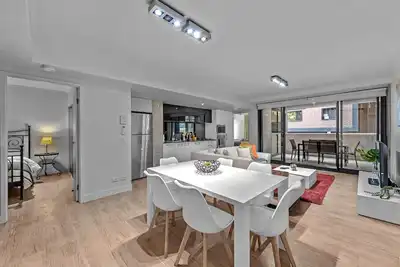 Image de South Bank Central! ~ 2Bed, 2Bath, 1Car, 2Balcony