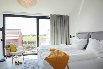 Image de Stylish two-story apartment with a rooftop terrace