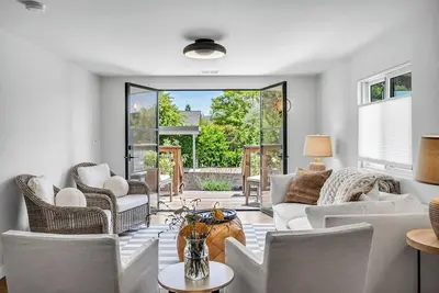 Image de The Old Vine House *30+ Day Rental*